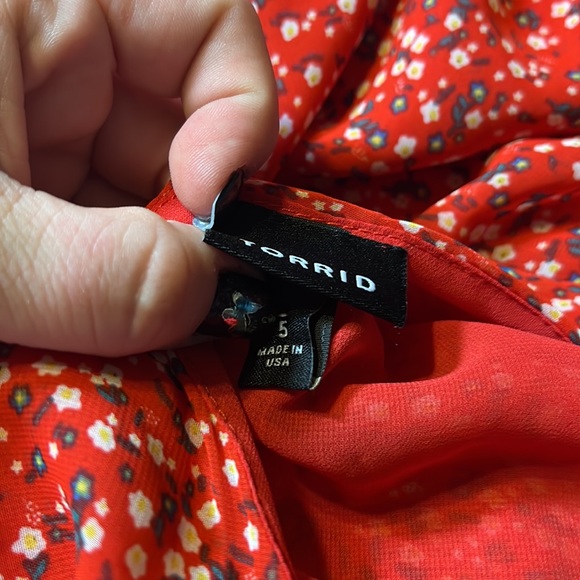 Torrid Plus Size Red Floral Chiffon Swing Cami - Picture 2 of 5